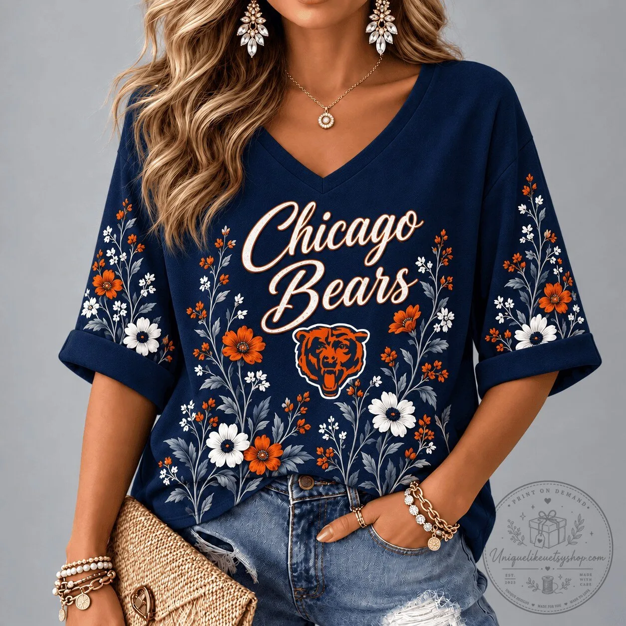Chicago Bears Floral Garden V-Neck T-Shirt for Women